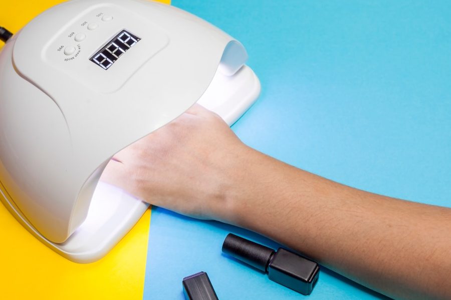 Base di unghie in lampada UV: durata ottimale consigliata!