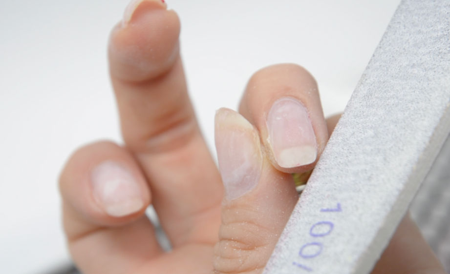 Rimuovere gel unghie senza danni: guida passo a passo