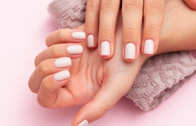 Unghie forti: segreti per tagliarle e farle crescere sane
