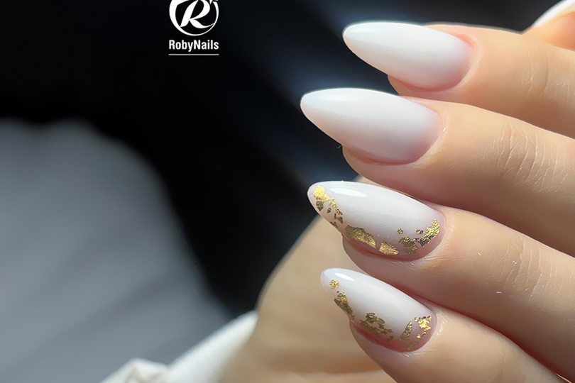 Perfetto smalto: scopri se sono meglio 2 o 3 strati