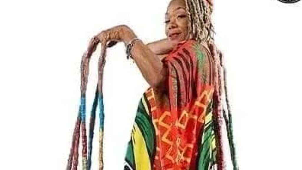 Record: scopri chi ha le unghie più lunghe del mondo